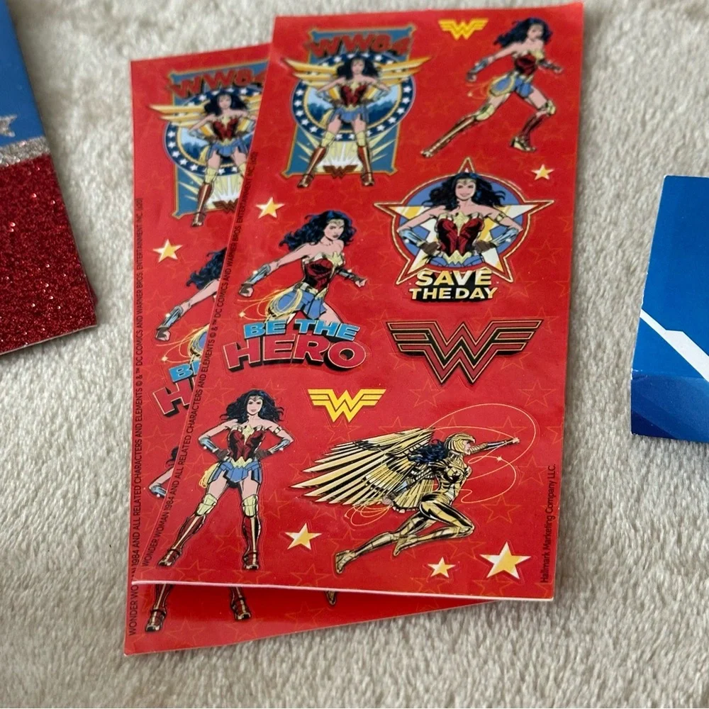 Wonder Woman Super Hero Bundle for the Wonder Woman Enthusiast